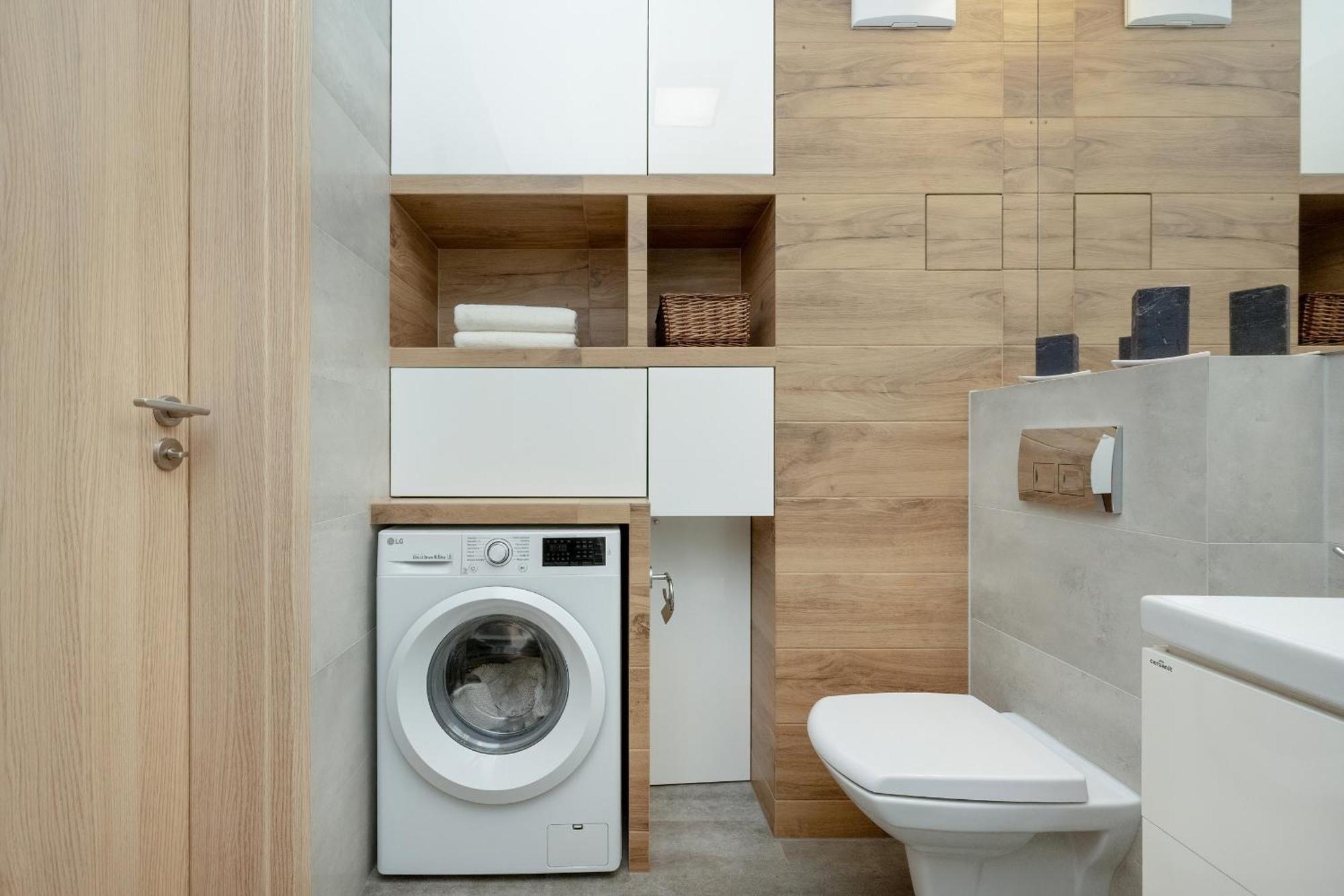 One Bedroom Apartment Nadodrze With Free Garage Wroclaw By Noclegi Renters Luaran gambar